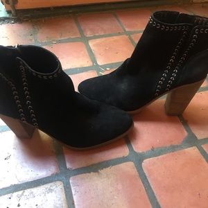 Vince Camuto Boots Size 10